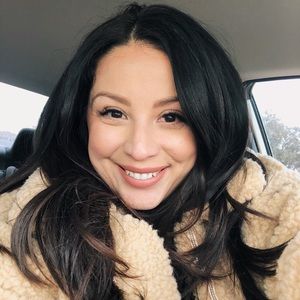 Meet your Posher, Monica